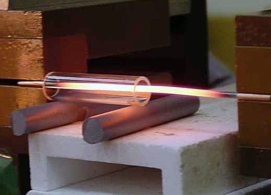 Test method: Heating in a quartz tube