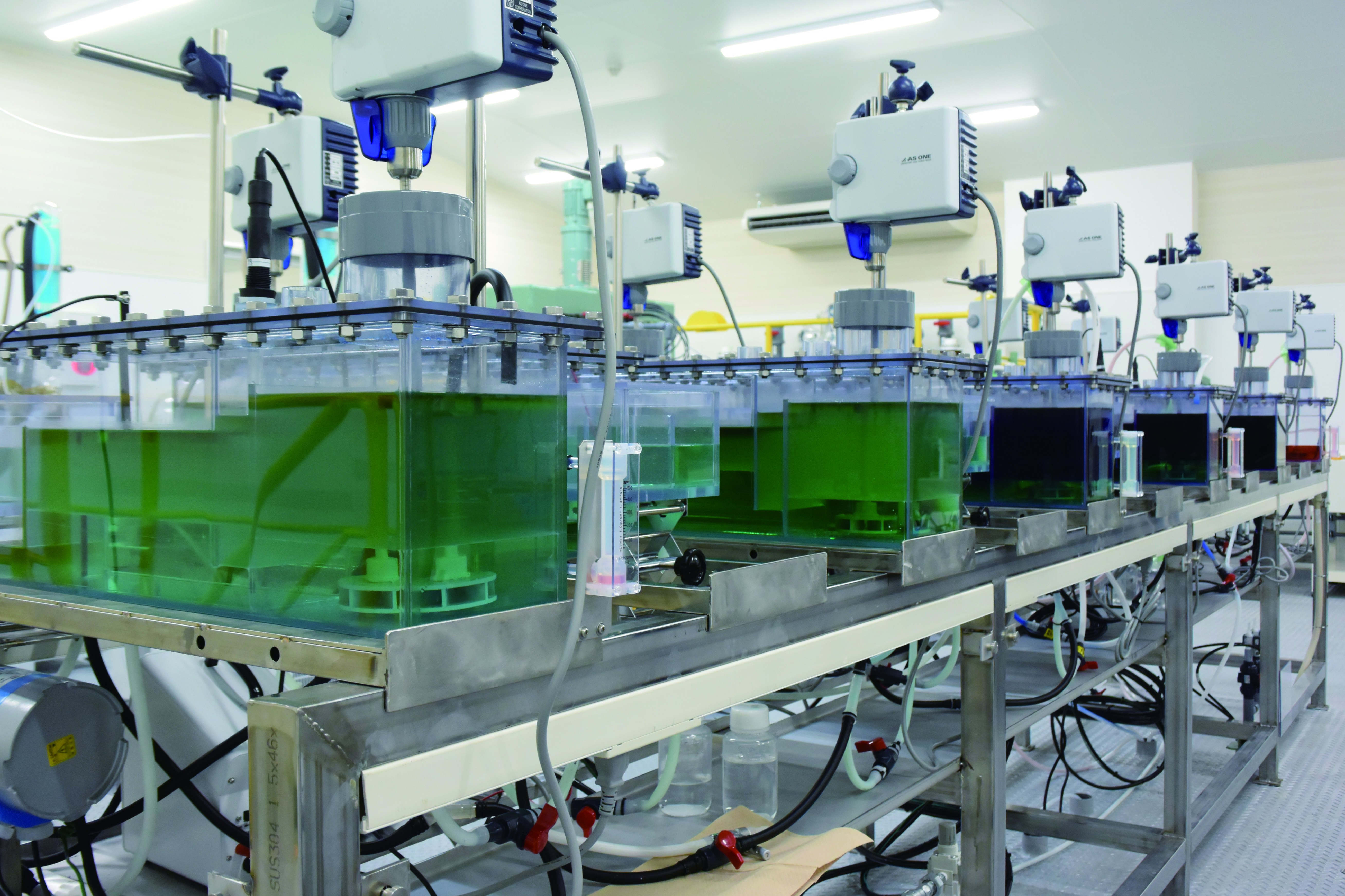 Bench scale equipment for LiB recycling