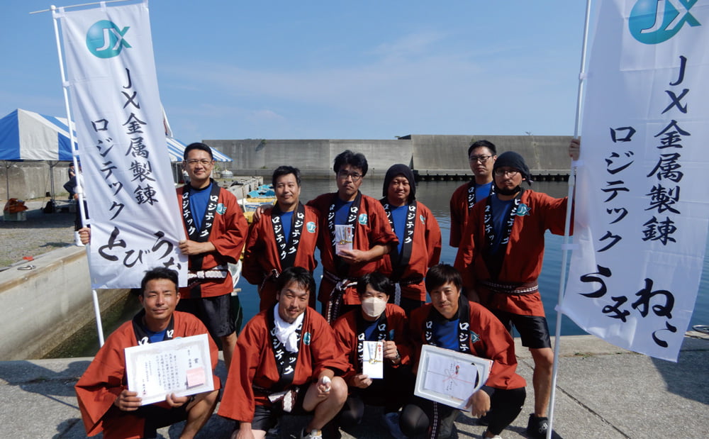 Members of the runner-up team