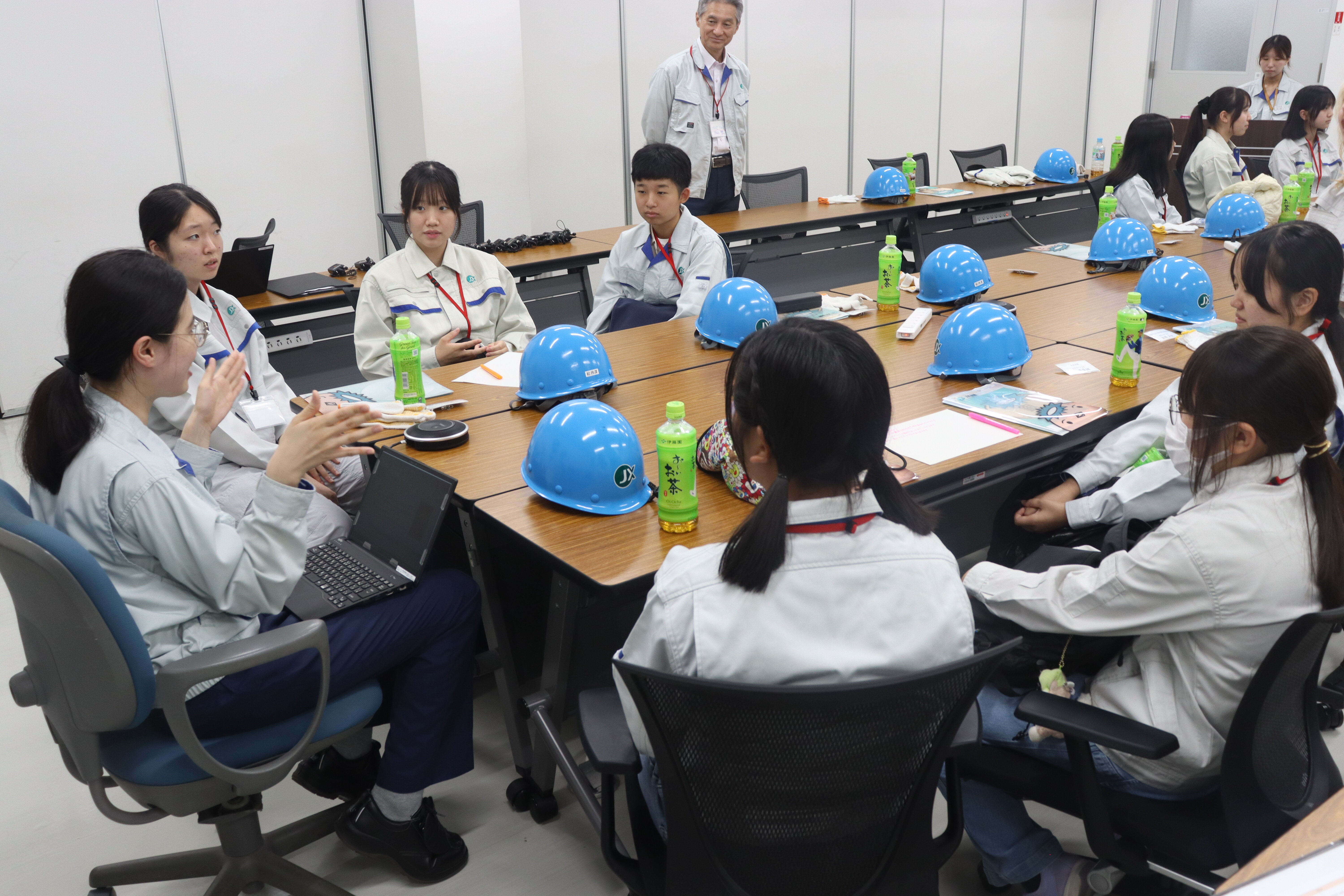 茨城大学工学部が主催する女子中高生対象の理系進路選択支援プログラム