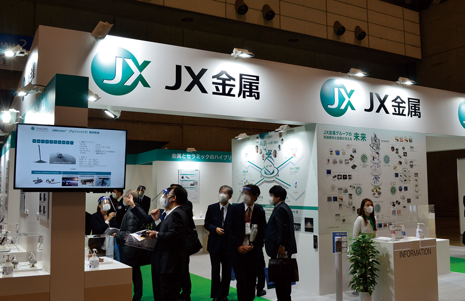 当社の展示ブースにて
