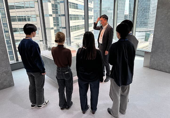 本社見学会1
